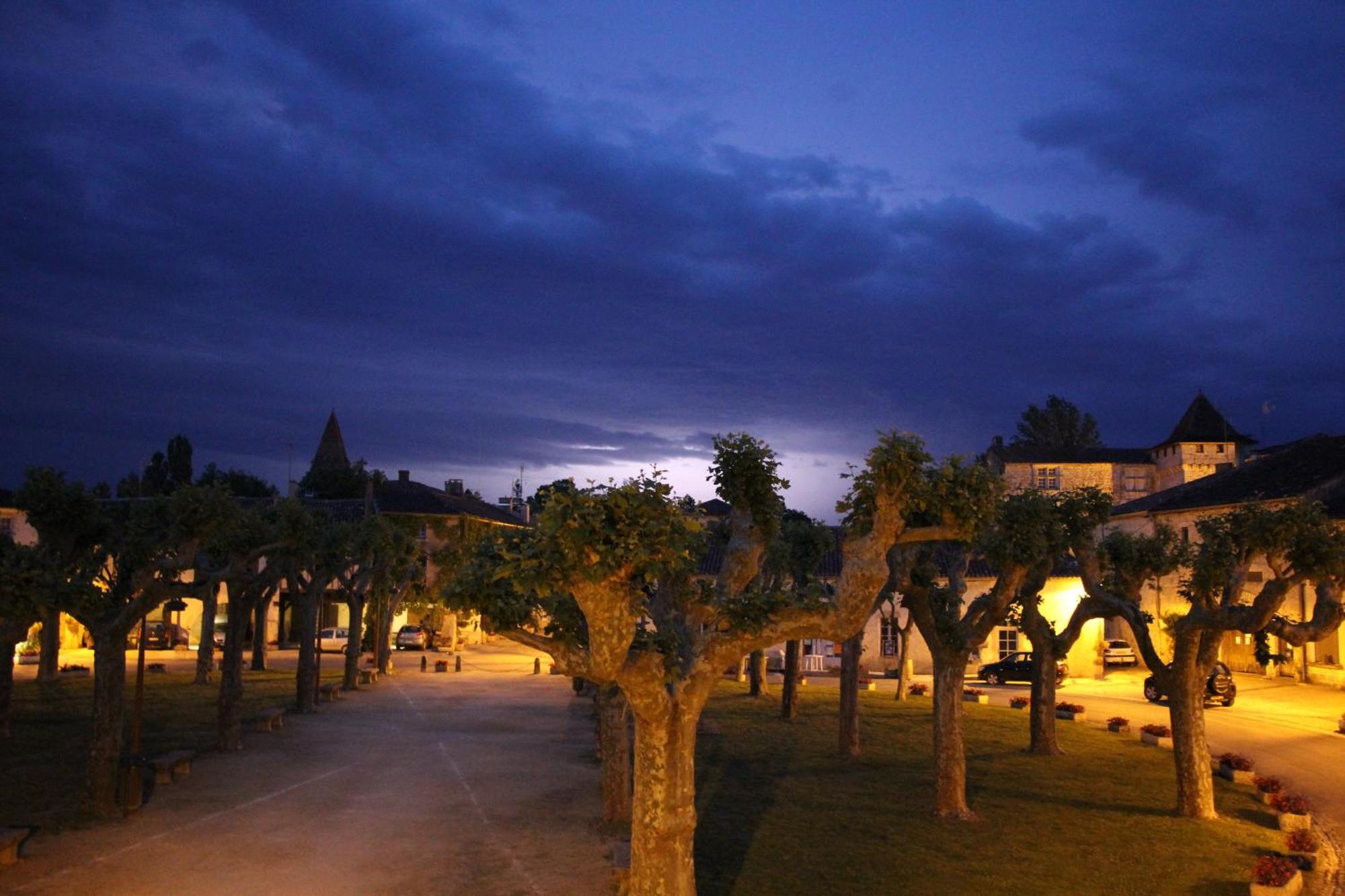 Maison La Cloche Fourcès Esterno foto